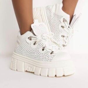 Women's White Chunky Sneakers